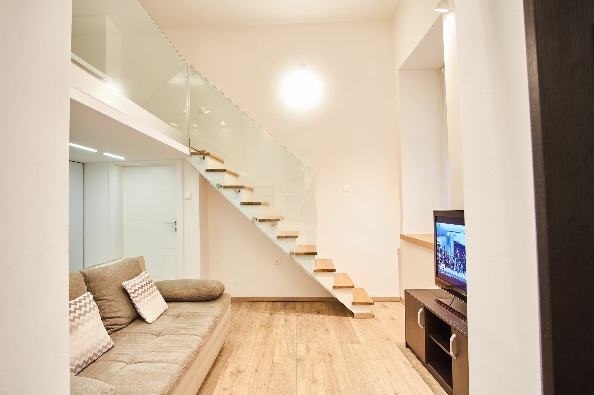 V27 Apartment | Hostaid Budapest Exterior photo
