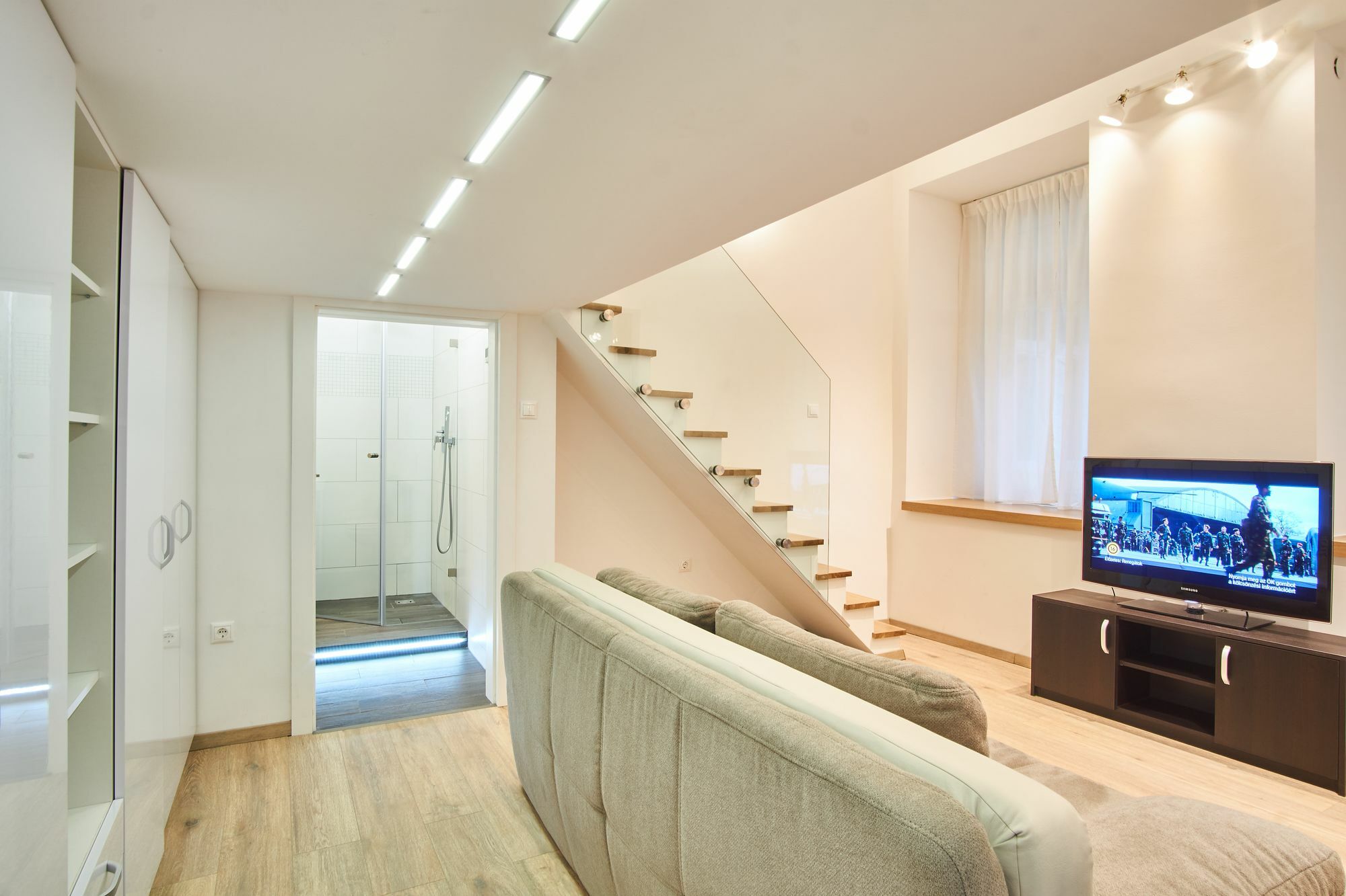 V27 Apartment | Hostaid Budapest Exterior photo